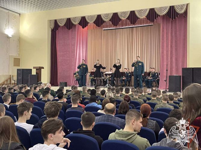 Оркестр управления Росгвардии по Брянской области начал цикл концертов в поддержку бойцов СВО