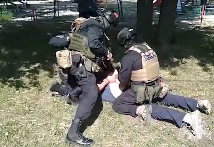 При силовой поддержке сотрудников Росгвардии в Брянской области задержан подозреваемый в совершении вымогательства