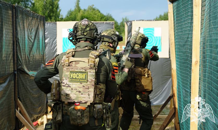 В Брянской области прошли соревнования по стрельбе среди спецподразделений регионального управления Росгвардии
