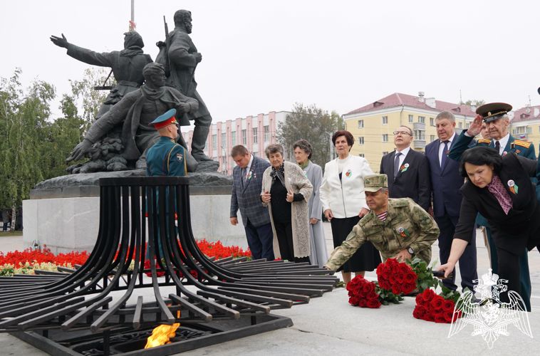 Генерал-полковник Александр Попов принял участие в мероприятиях в честь 80-й годовщины освобождения Брянщины от немецко-фашистских захватчиков
