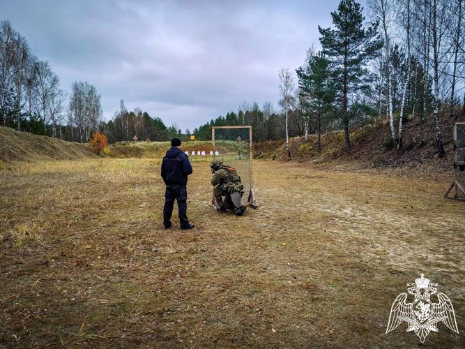 Брянские росгвардейцы прошли испытания на право ношения знака отличия спецподразделений