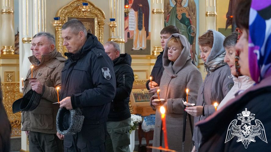 В Управлении Росгвардии по Брянской области прошли мероприятия, посвященные Дню памяти военнослужащих и сотрудников, погибших при исполнении служебного долга