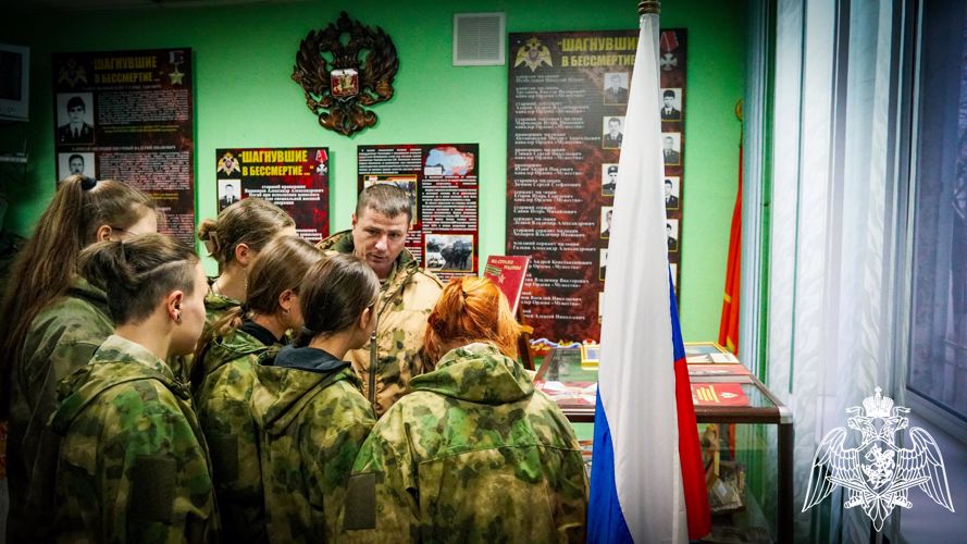 Воспитанники «Гвардейской смены» посетили с экскурсией Управление Росгвардии по Брянской области