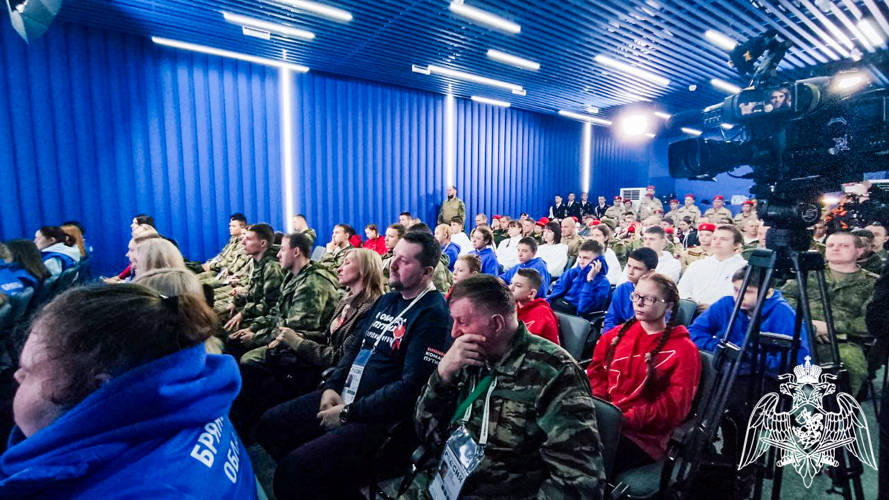 Герой России полковник полиции Андрей Фроленков принял участие в Международной выставке-форуме «Россия» 