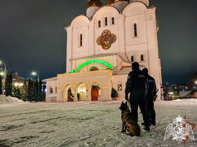 Брянские росгвардейцы обеспечили безопасность граждан во время новогодних праздников