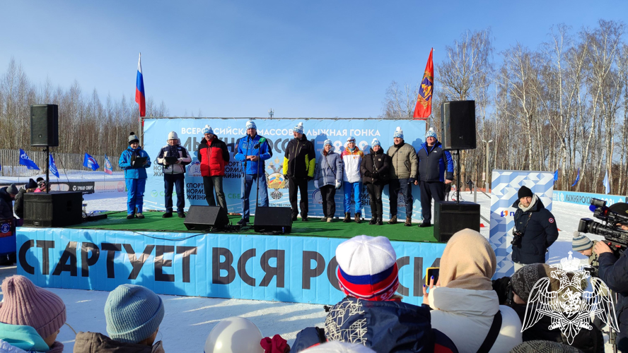 Росгвардейцы присоединились к «Лыжне России 2024» в Брянске
