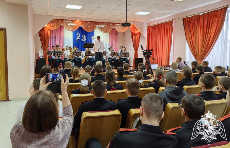 Военные музыканты провели мероприятия к 140-летию дирижера Василия Агапкина в Брянске