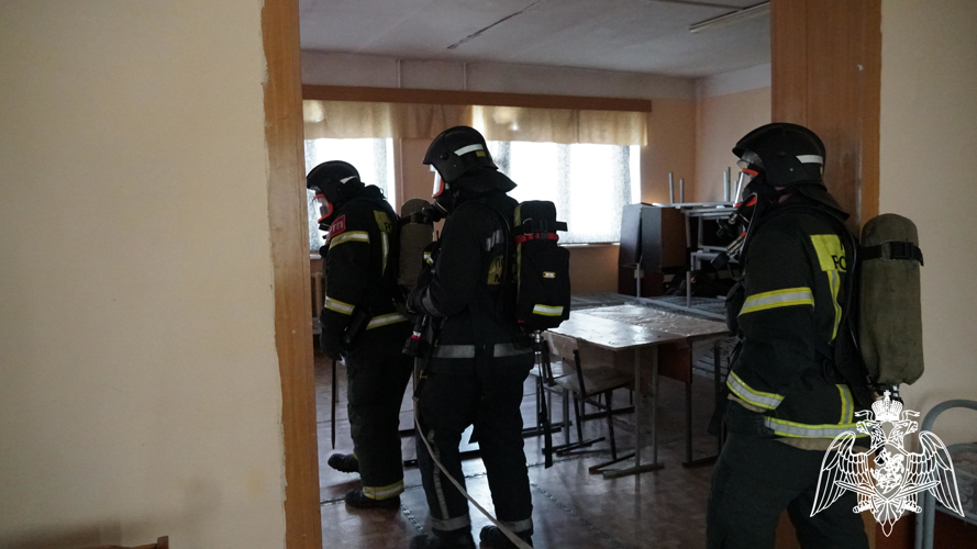 Росгвардия и МЧС провели совместные пожарно-тактические занятия в Брянске
