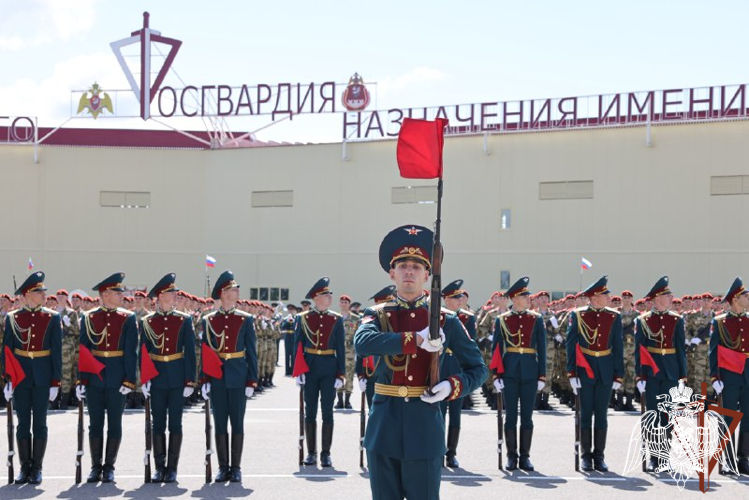 Директор Росгвардии генерал армии Виктор Золотов принял участие в посвященных 100-летию дивизии имени Ф.Э. Дзержинского торжественных мероприятиях (видео)