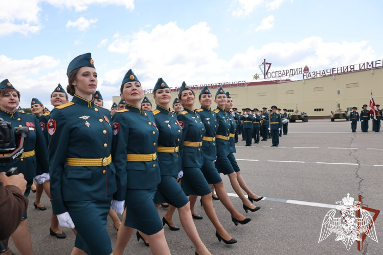 Директор Росгвардии генерал армии Виктор Золотов принял участие в посвященных 100-летию дивизии имени Ф.Э. Дзержинского торжественных мероприятиях (видео)