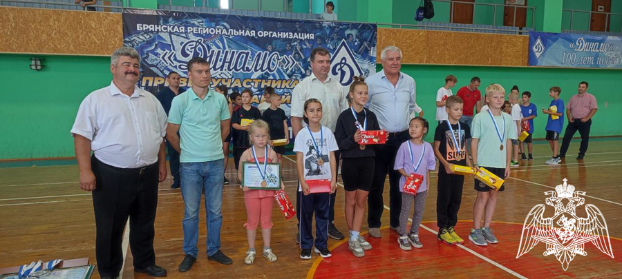 Дети брянских росгвардейцев приняли участие в спортивном празднике, посвящённом Дню физкультурника