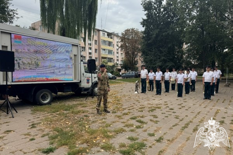 Росгвардейцы поздравили ветеранов Великой Отечественной войны с Днём города