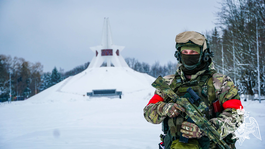Брянские росгвардейцы обеспечили безопасность граждан во время новогодних праздников