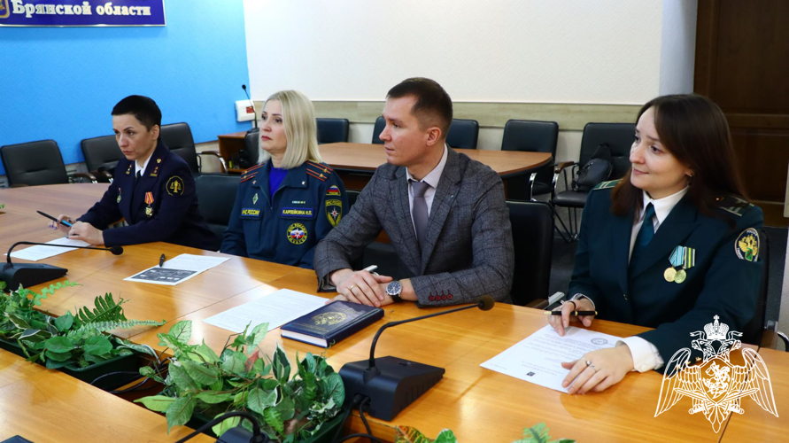 В Брянске состоялся круглый стол с руководителями пресс-служб региона