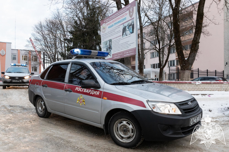 В Брянске сотрудники вневедомственной охраны Росгвардии задержали грабителя