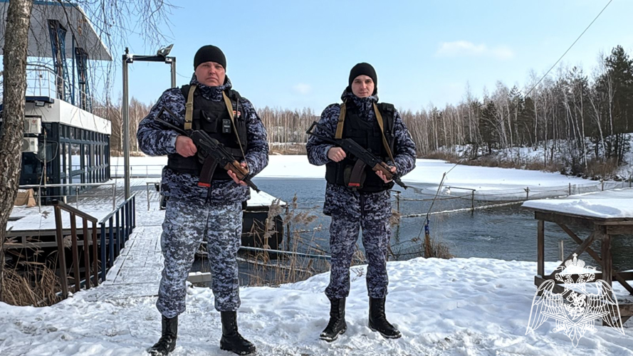 В Брянске росгвардейцы помогли почувствовавшему себя плохо мужчине 
