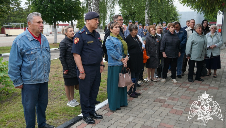 В Брянске состоялось торжественное открытие памятника, посвящённого памяти погибших военнослужащих и сотрудников войск правопорядка
