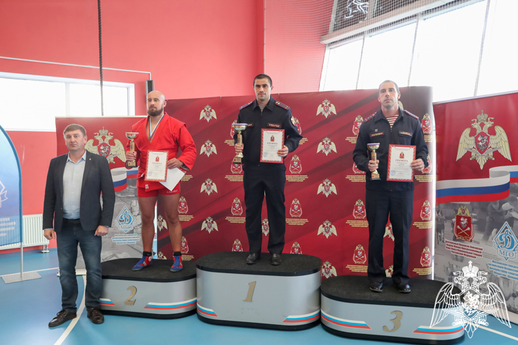 Брянские росгвардейцы стали победителями чемпионата Центрального округа Росгвардии по самбо и боевому самбо 