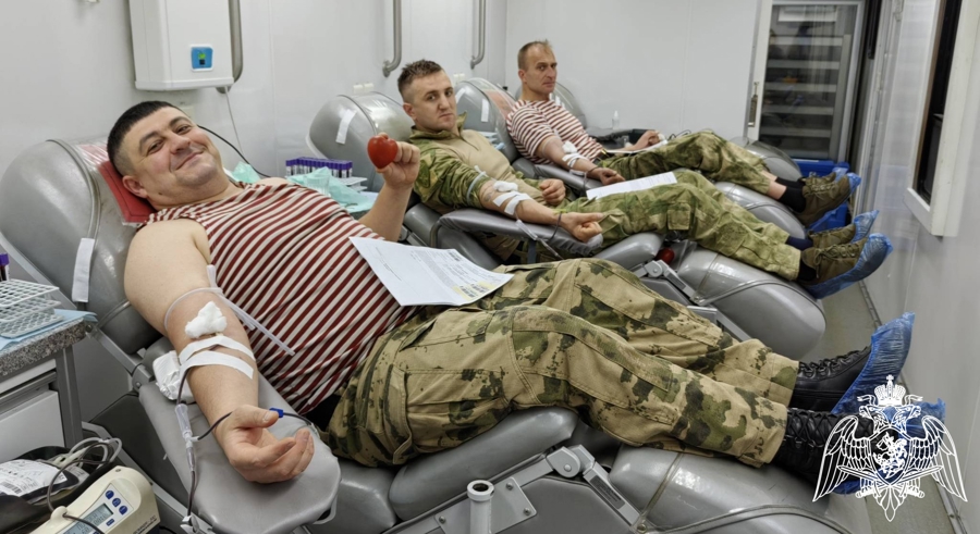 Росгвардейцы приняли участие в донорской акции «От сердца к сердцу» в Брянске