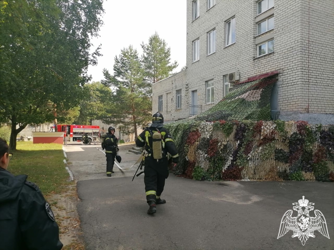 На объектах спецподразделений Управления Росгвардии по Брянской области прошли пожарно-тактические занятия