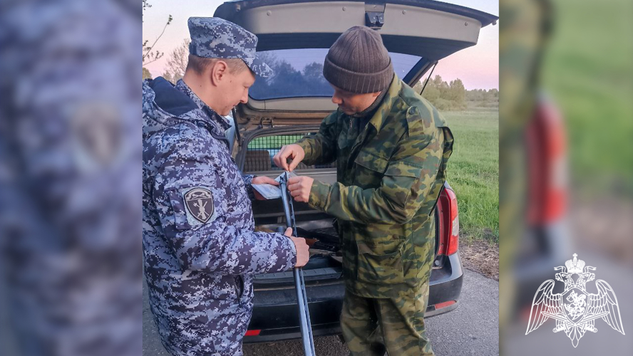 В связи с наступающими новогодними праздниками сотрудники Росгвардии напоминают об ответственности владельцев оружия 