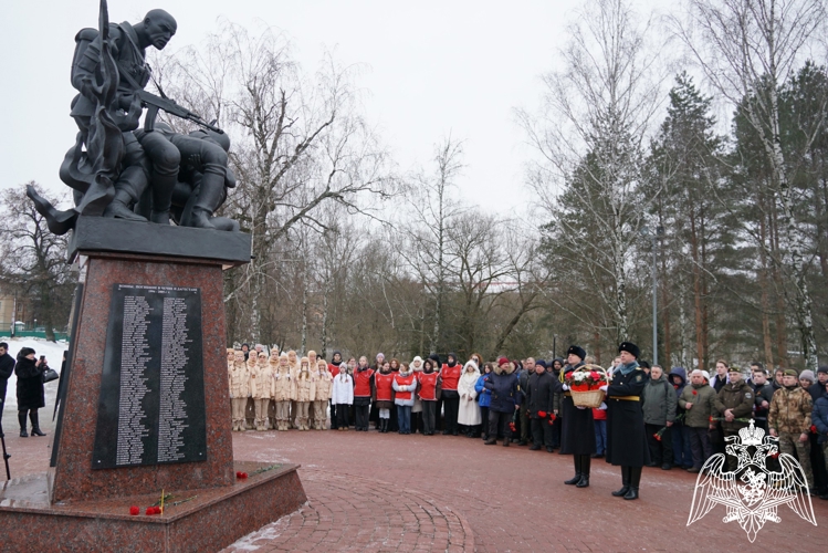 Брянские росгвардейцы почтили память воинов-интернационалистов
