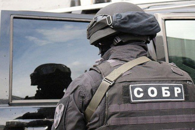 При содействии СОБР Росгвардии задержаны подозреваемые в разбойном нападении в Брянске