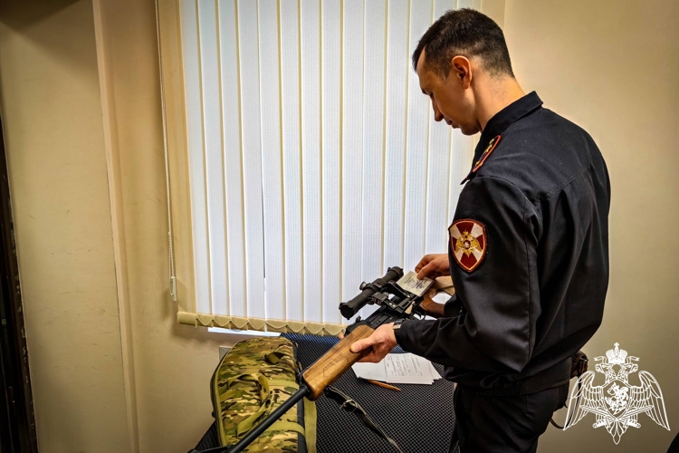 Росгвардейцы проверили более 270 владельцев оружия за неделю в Брянской области