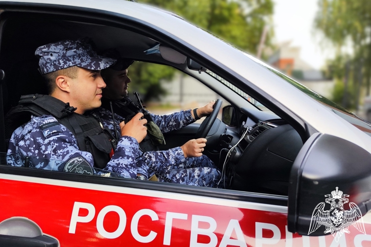 Росгвардейцы более 370 раз за неделю выезжали по сигналу «тревога» в Брянске