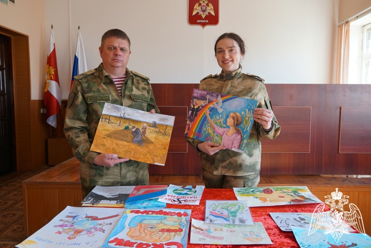 Росгвардейцы подвели итоги конкурса детских рисунков «Нет нацизму» в Брянске