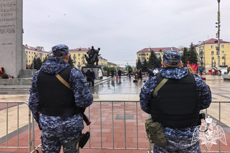 Росгвардейцы обеспечили безопасность праздничных мероприятий в Брянской области