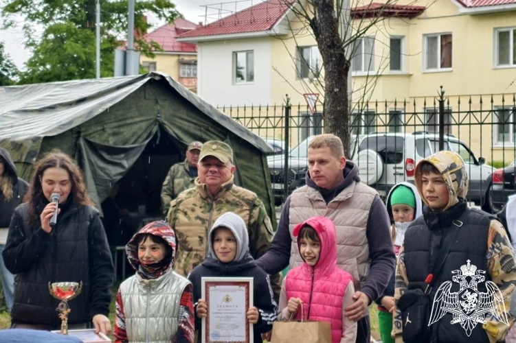 Росгвардейцы провели праздничные мероприятия ко Дню  защиты детей в Брянске