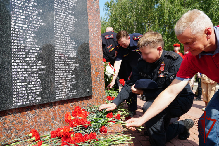 Росгвардейцы почтили память ветеранов боевых действий в Брянске