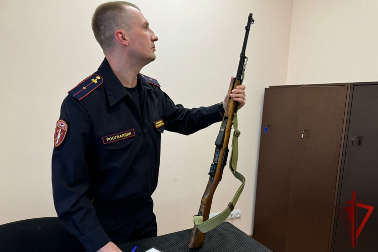 В Брянской области росгвардейцы проверили более 170 владельцев оружия за неделю