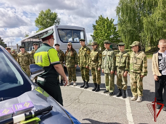 Акция «Каникулы с Росгвардией» продолжается в Брянске