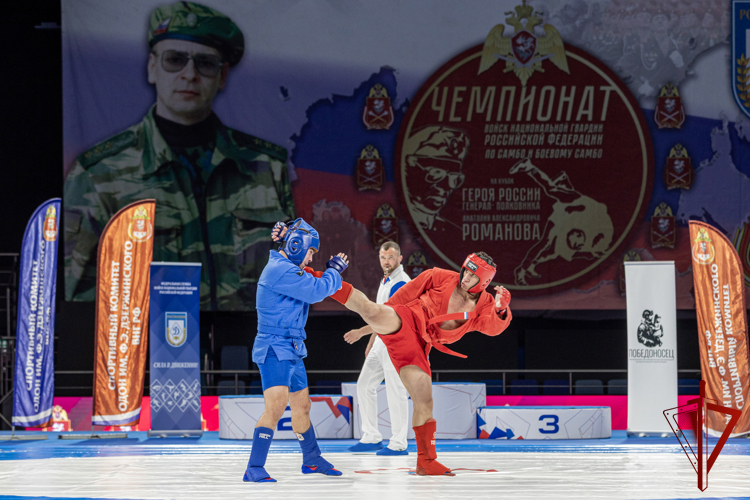 Брянский росгвардеец завоевал «золото» на чемпионате по самбо и боевому самбо на Кубок Героя России генерал-полковника Анатолия Романова 