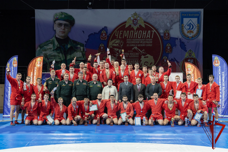 Брянский росгвардеец завоевал «золото» на чемпионате по самбо и боевому самбо на Кубок Героя России генерал-полковника Анатолия Романова 